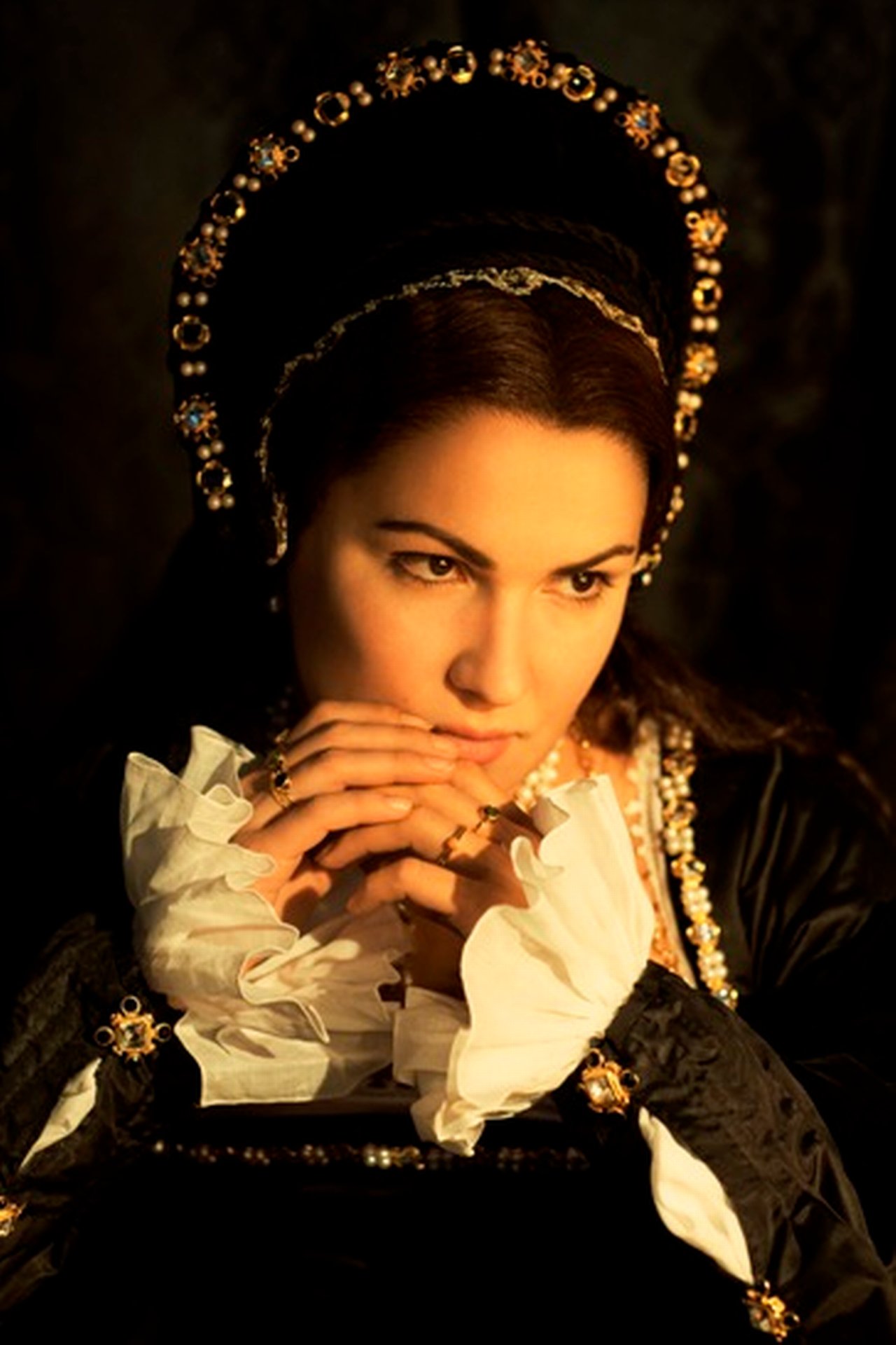 Anna Netrebko as Anna Bolena